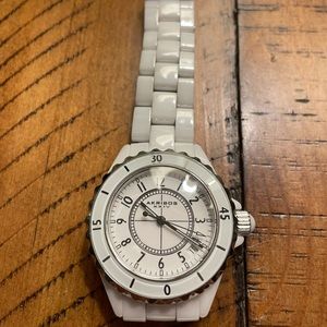 Women’s White Akribos Watch